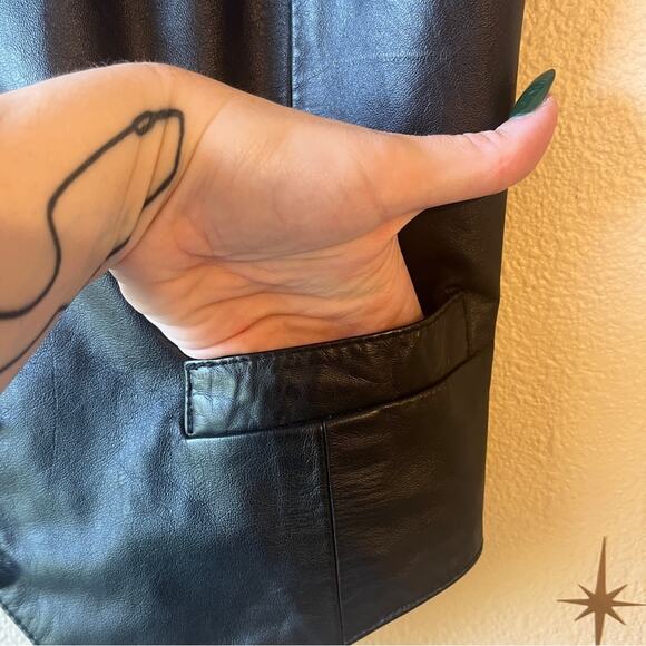 90s Wilsons Leather Classic Black 100% Leather Vest size Large EUC - Picture 4 of 15